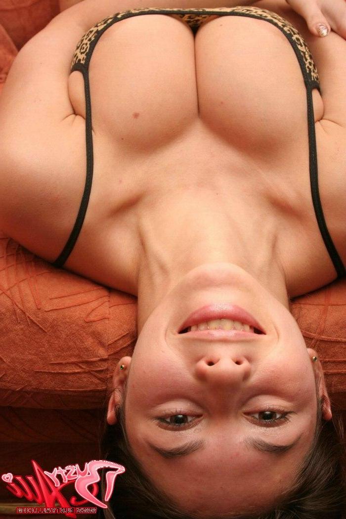 20P Pictures of Busty Alli showing off her massive natural titties