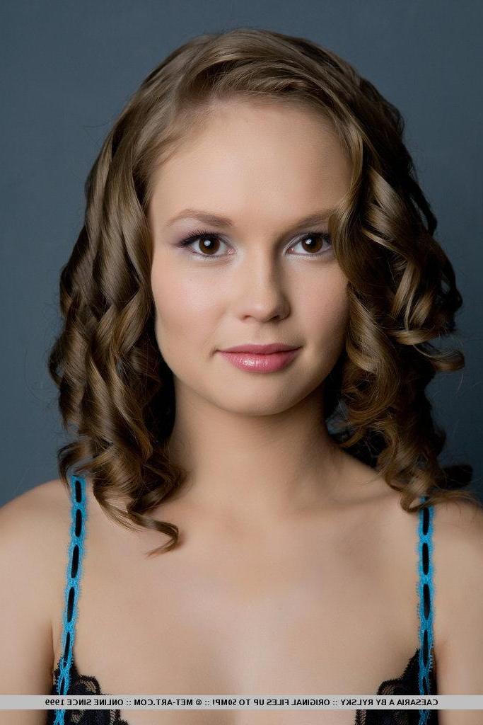 18P Pictures of teen beauty Caesaria A spreading her legs for you