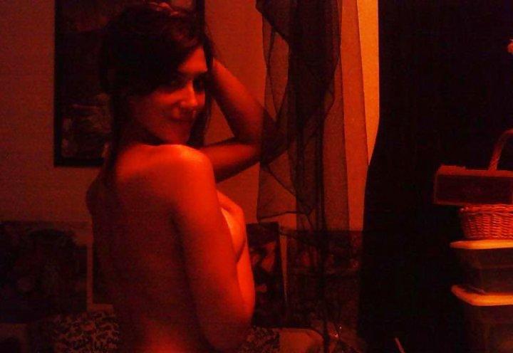 25P ARAB TEEN BEAUTY