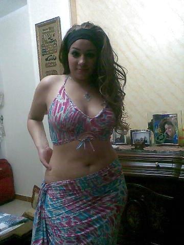 25P ARAB TEEN BEAUTY