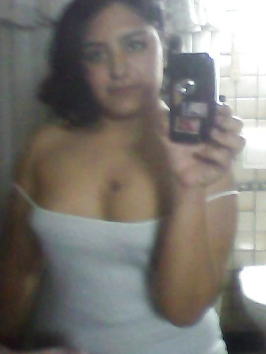 25P ARAB TEEN BEAUTY