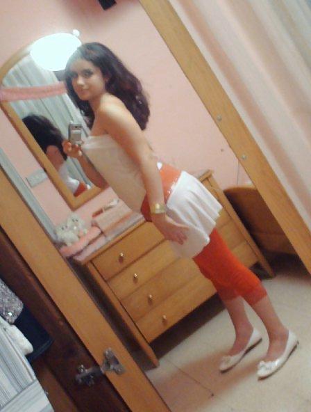 25P ARAB TEEN BEAUTY