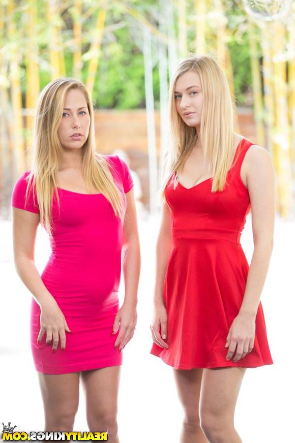 20P Hot blondes Carter Cruise and Natalia Starr enjoy some steamy lesbian pussy