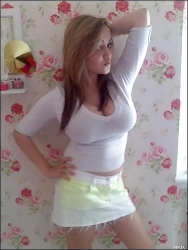 18P Amateur Busty