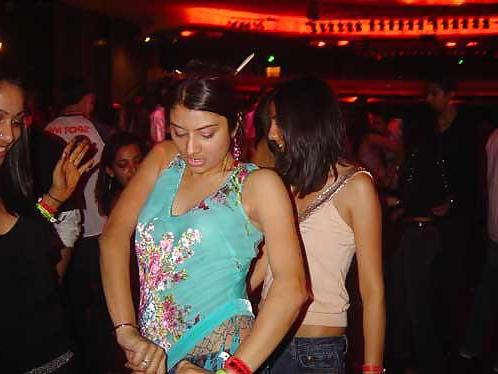 25P Indians - Pakis - desi ladies partying 