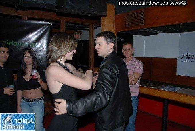 16P Cassie gets naked with some other girls at a party