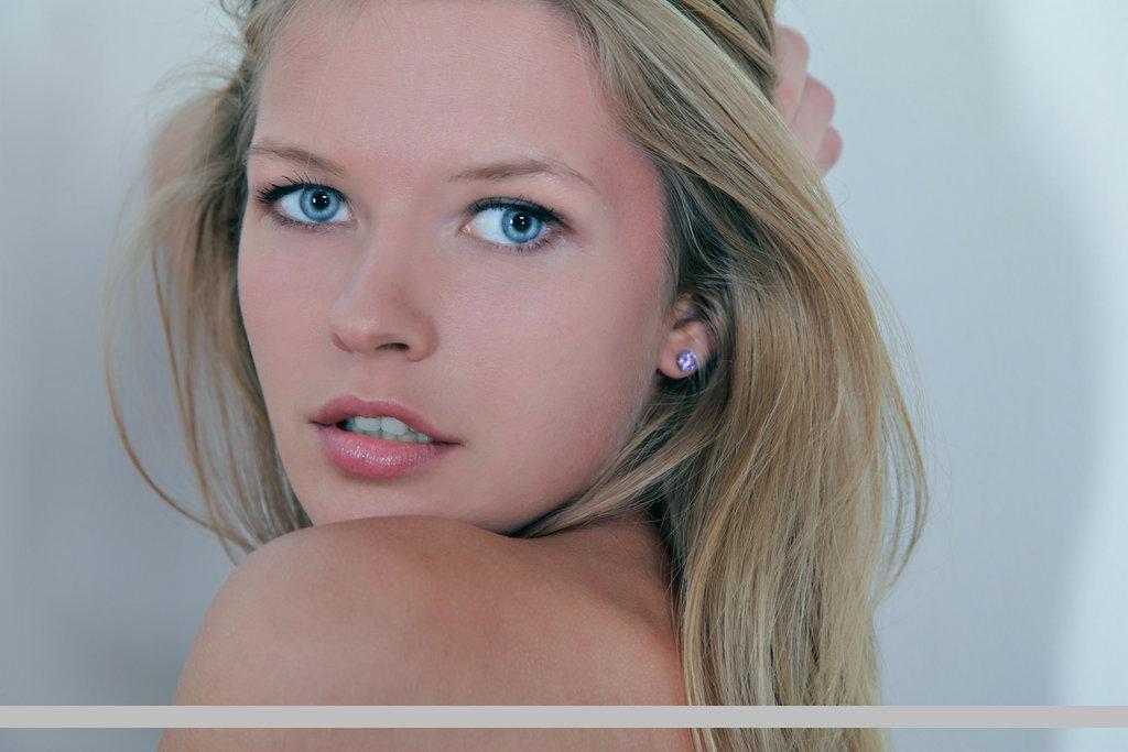 18P Pictures of teen beauty Catherine A naked and craving you