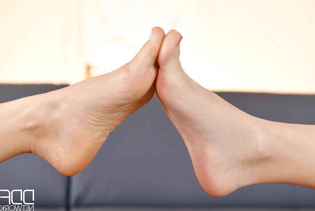 16P Lesbian foot lovers Dominica Phoenix and Sicilia enjoy each others nylons