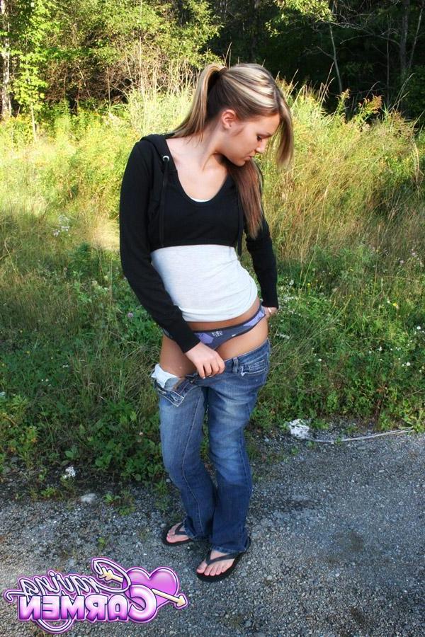 20P Pictures of Craving Carmen getting topless on the road
