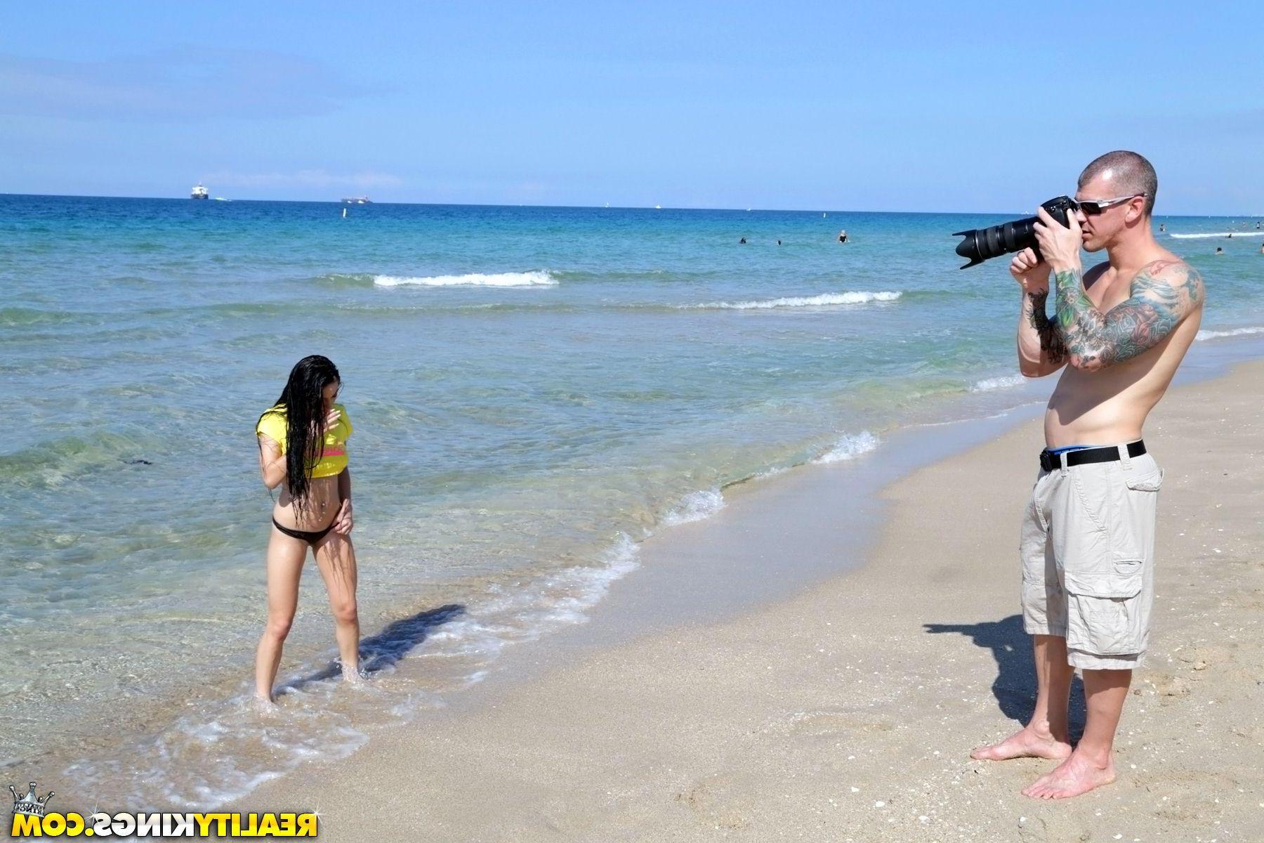 20P Busty model Crystal Rae fucks her photographer after a photo shoot