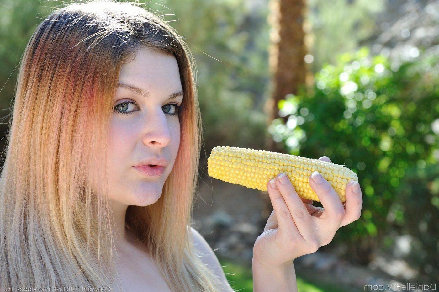 15P Pictures of Danielle FTV fucking food outside