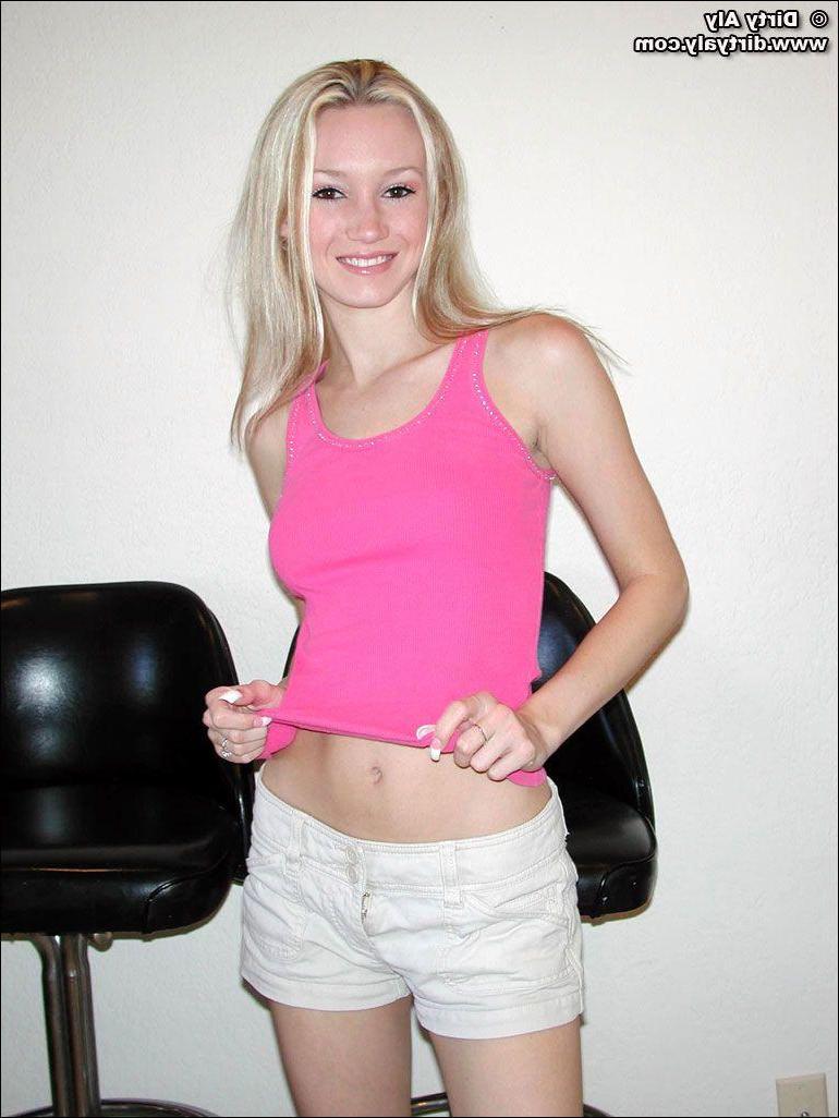 20P Pictures of Dirty Aly spreading and bending over for your dick