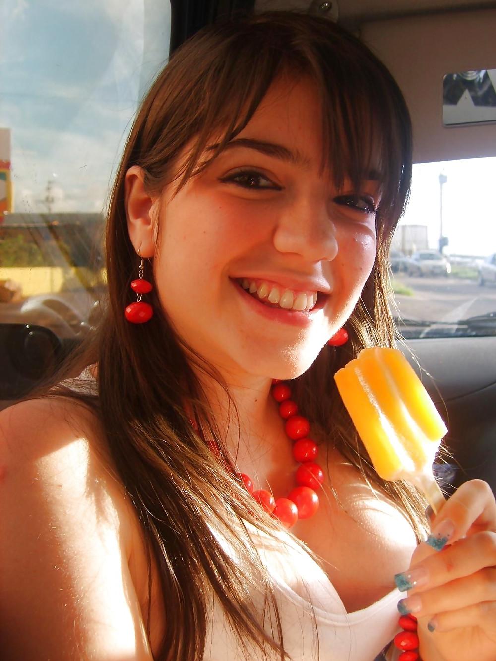 19P Young girls suck and fuck