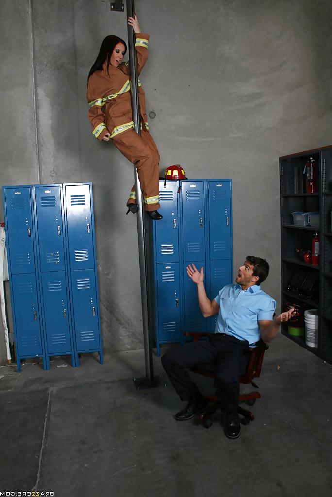 16P Hot firefighter Jayden Jaymes denudes big boobs and scores a big cock