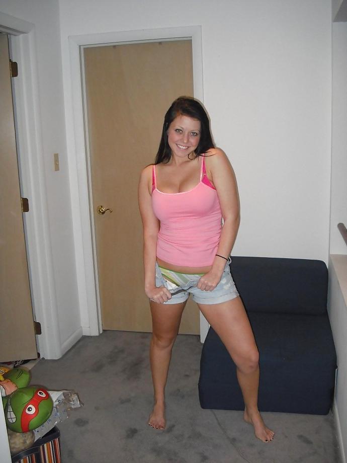 25P Babe asked to masturbate on her pics