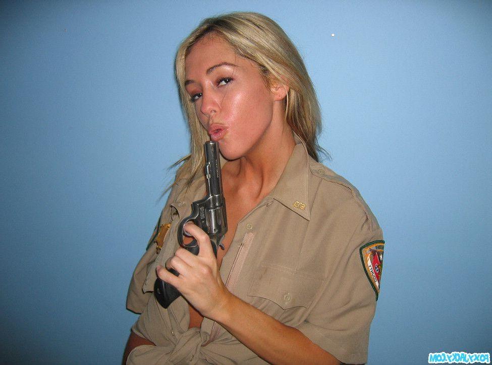 15P Pictures of teen girl Foxy Jacky being one sexy ass cop