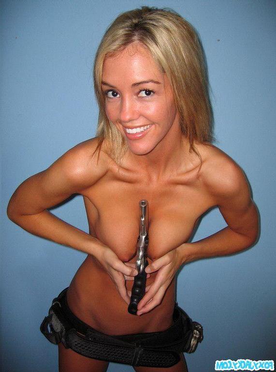 15P Pictures of teen girl Foxy Jacky being one sexy ass cop