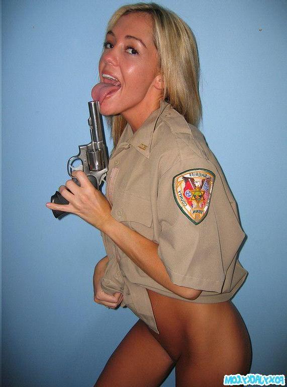 15P Pictures of teen girl Foxy Jacky being one sexy ass cop