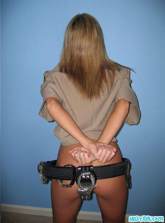 15P Pictures of teen girl Foxy Jacky being one sexy ass cop