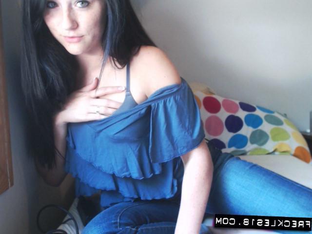 12P Hot girl Freckles 18 slides down her blue jeans to tease in her panties