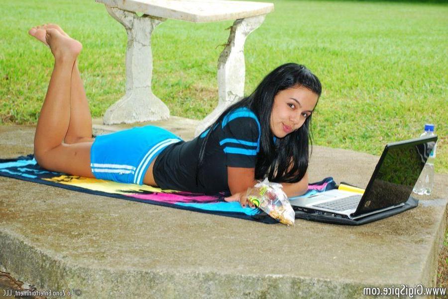 15P Pictures of Gigi Spice toying her tight pussy