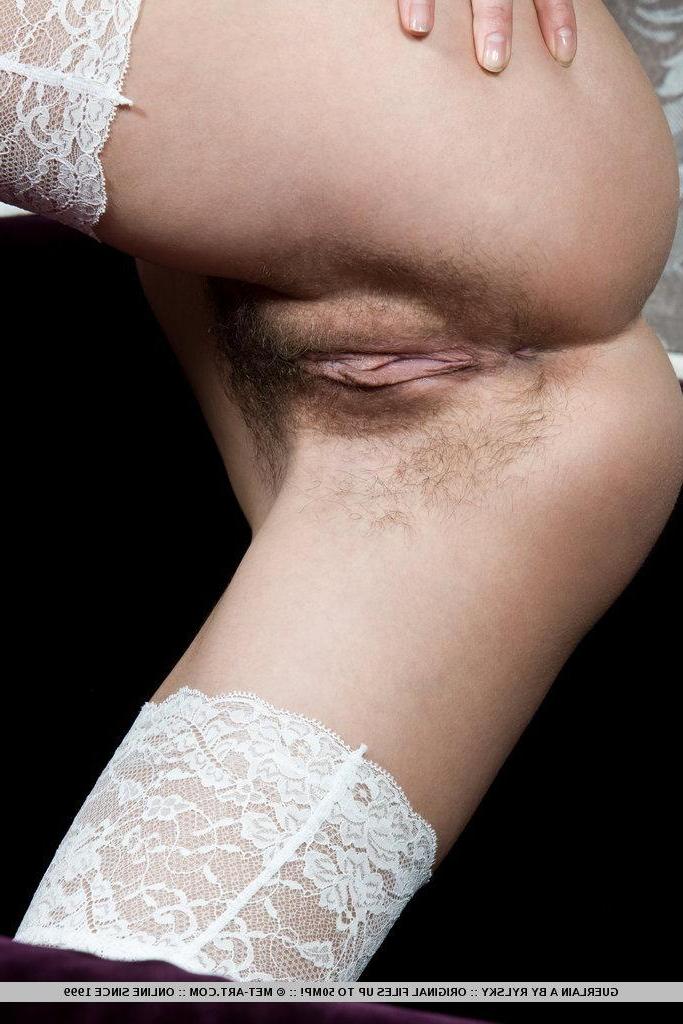 18P Pictures of teen beauty Guerlain A wearing white stockings for you