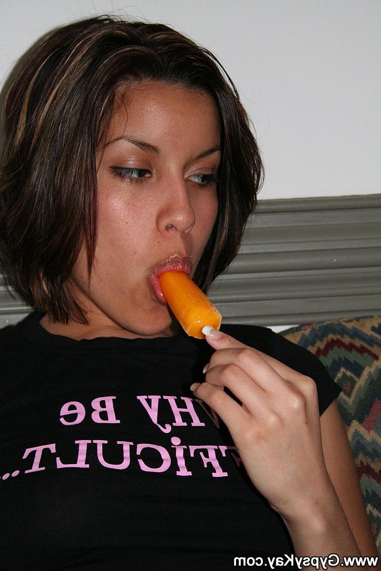 16P Pictures of teen Gypsy Kay putting something hard in her mouth
