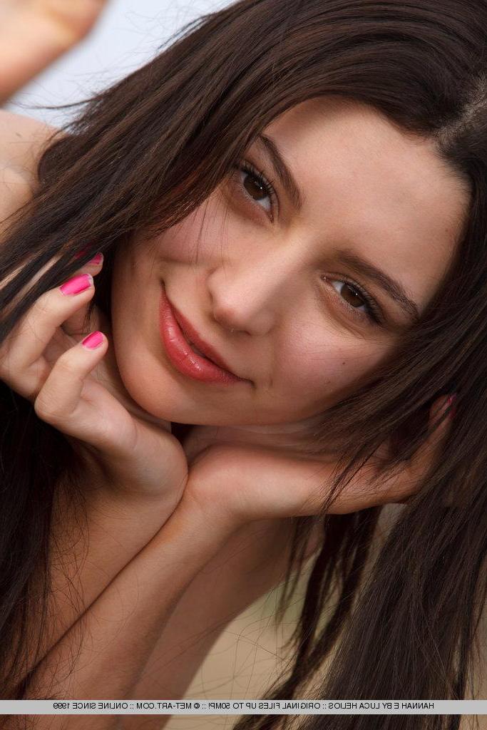 18P Pictures of teen beauty Hannah E