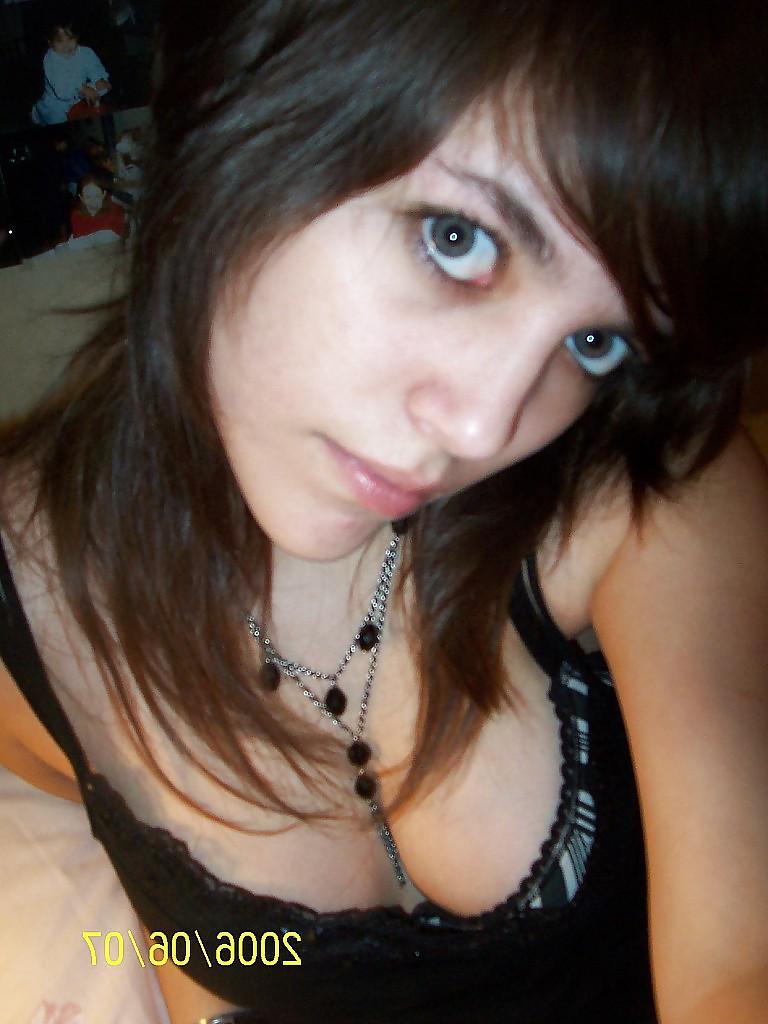 25P Self Shot Babes