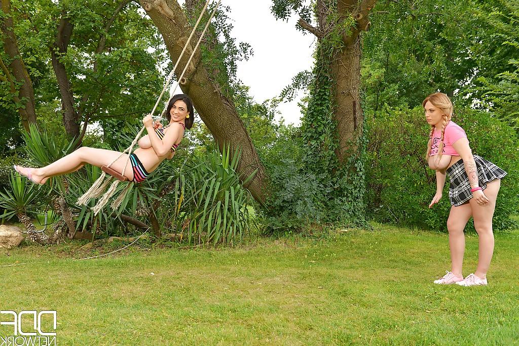 16P Stunning chicks Luna Amor and LiLy Madison are posing naked outdoors
