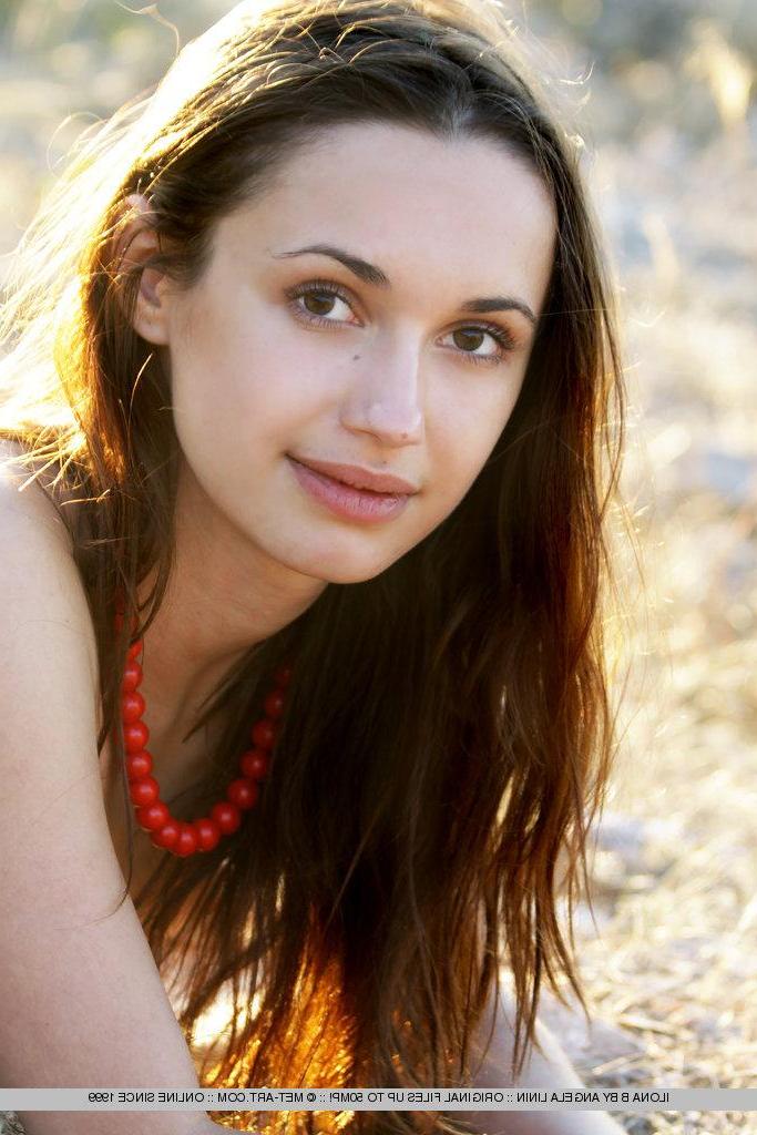 18P Pictures of teen beauty Ilona B