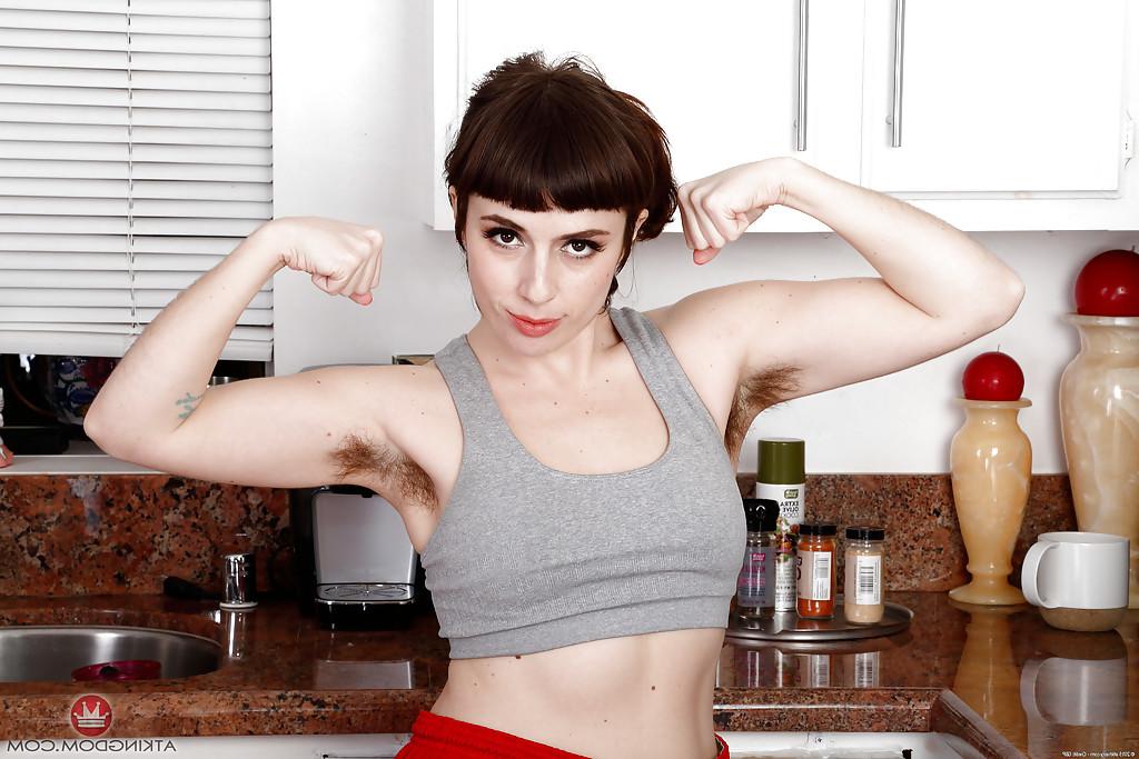 16P All natural solo model Simone Delilah displaying hairy body parts in kitchen