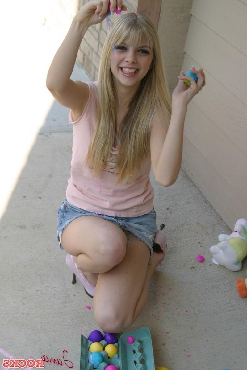 12P Happy Easter from the sexy blonde teen Jana Rocks