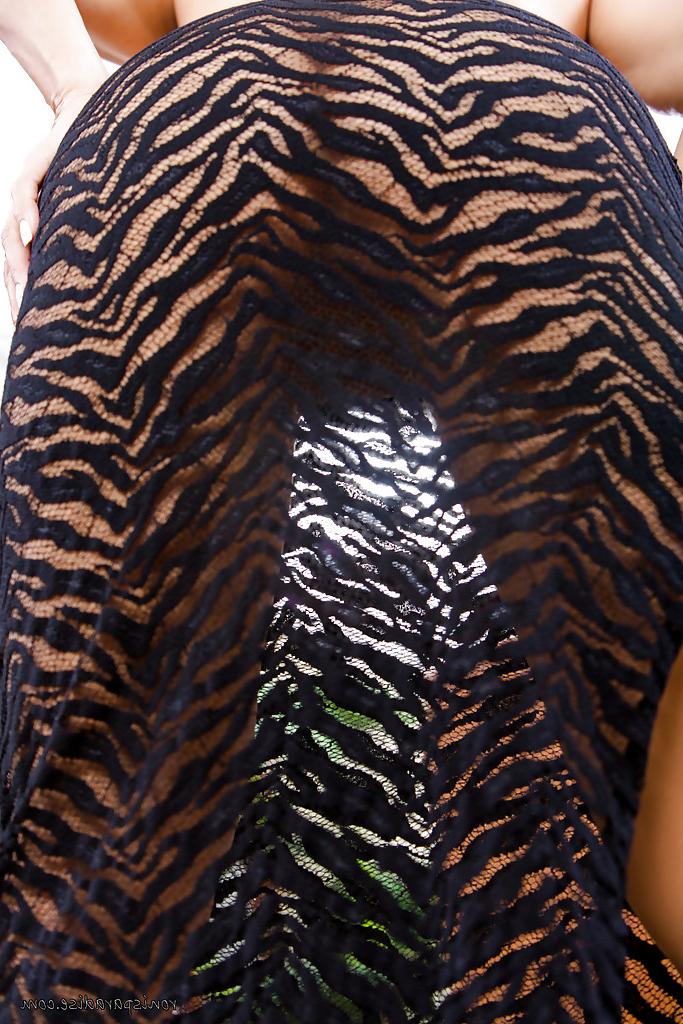 16P Super hot cougar Roni wants to make your cock happy and hard