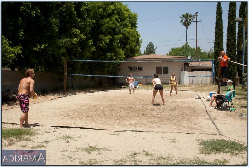 16P Beach volleyball hottie Roxanne Hall enjoys deep anal pounding