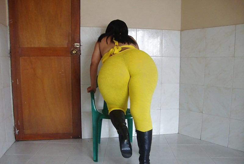 25P Alexa Chupa Minha Bunda - Alexa suck my ass