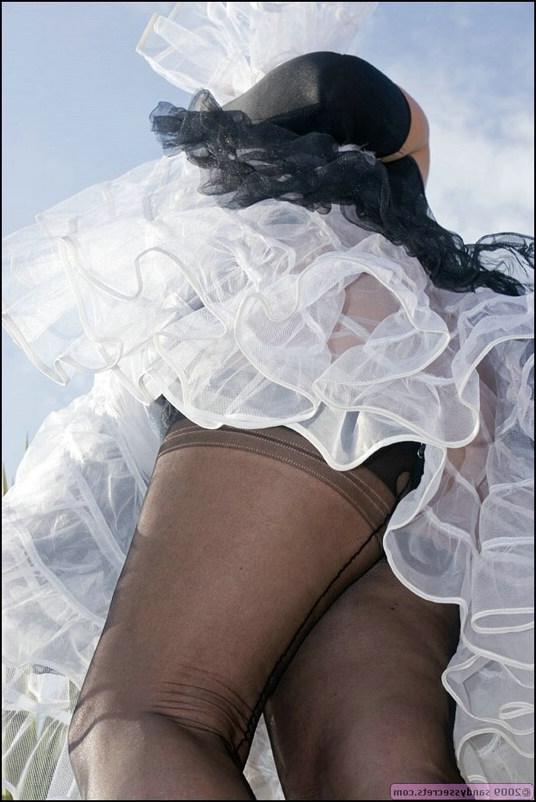 12P Puffy mom Sandy Spain pulls up her lacy skirt and exposes her fat ass