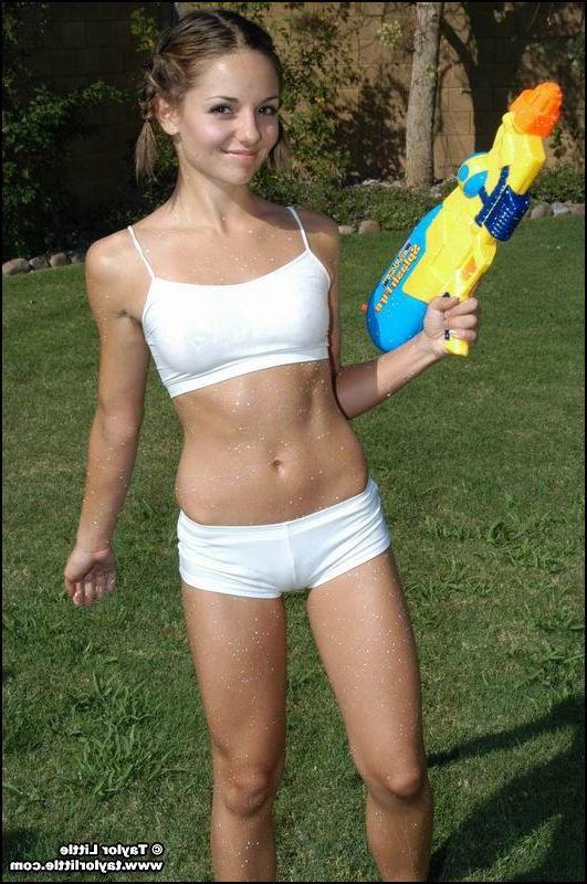 20P Pictures of teen slut Taylor Little getting wet with her girlfriends