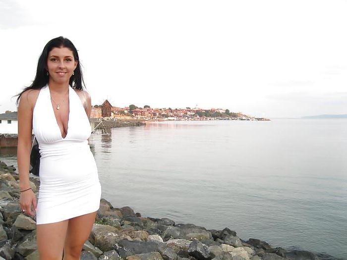 25P Private:  Busty Beauty's Vacation Pictures