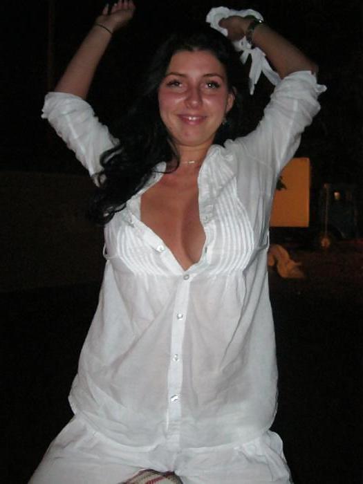 25P Private:  Busty Beauty's Vacation Pictures