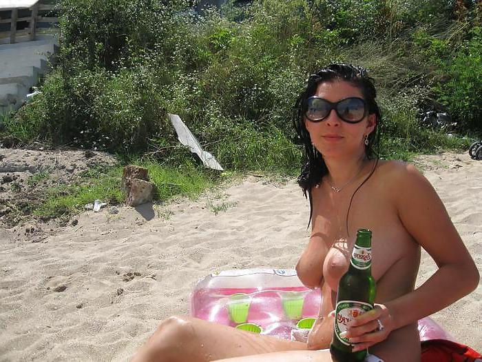 25P Private:  Busty Beauty's Vacation Pictures