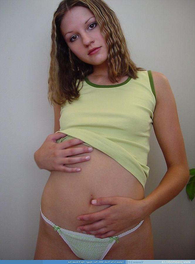 20P Pictures of Josie Model teasing your cock with her beauty
