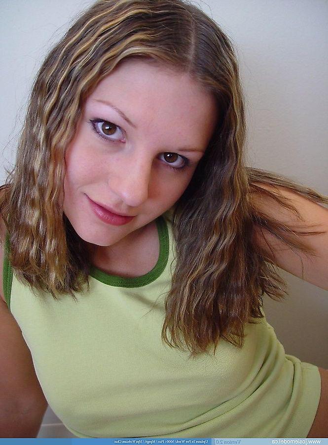 20P Pictures of Josie Model teasing your cock with her beauty