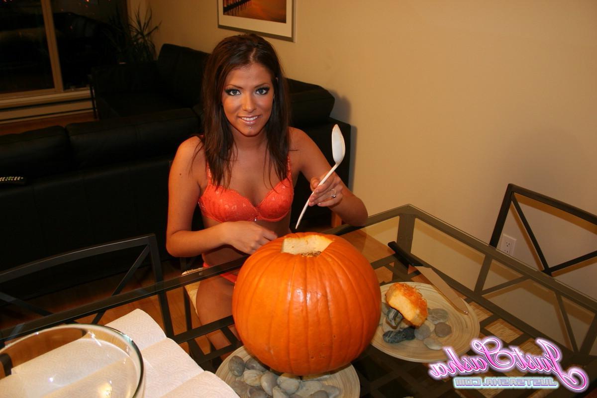 20P Pictures of Just Sasha preparing for halloween