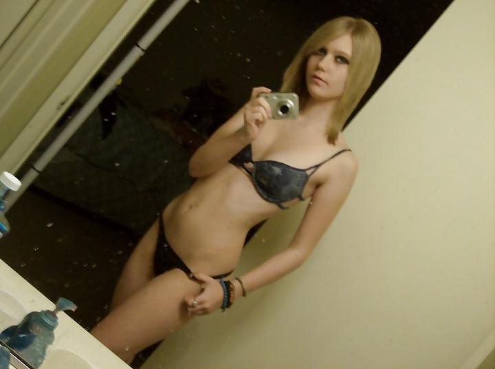 9P Self shot slut 2