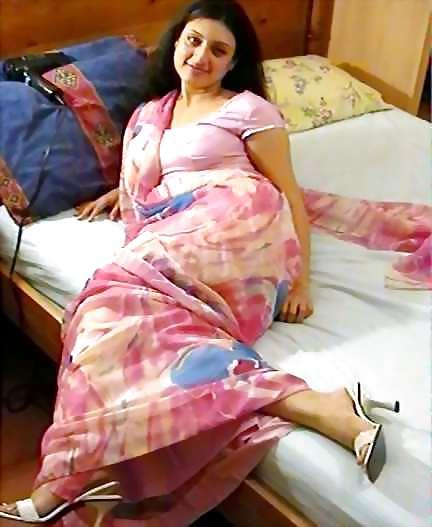 19P India Slut ( Desi )
