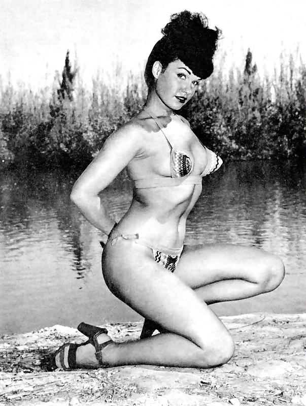 25P The Beauty of Bettie Page 3