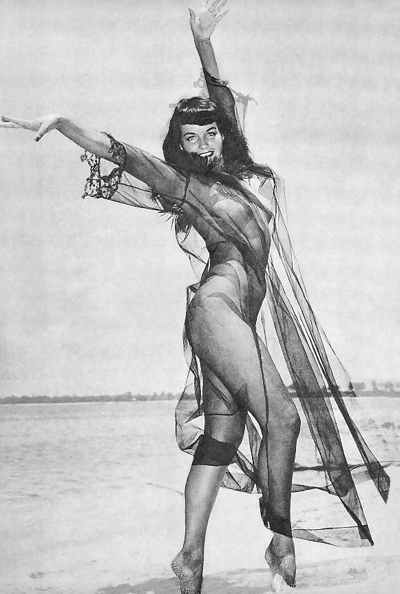 25P The Beauty of Bettie Page 3