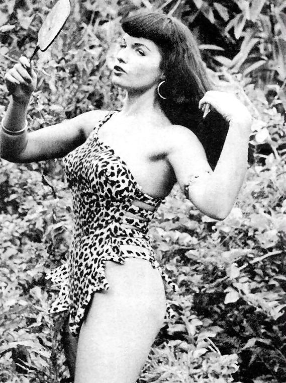 25P The Beauty of Bettie Page 3