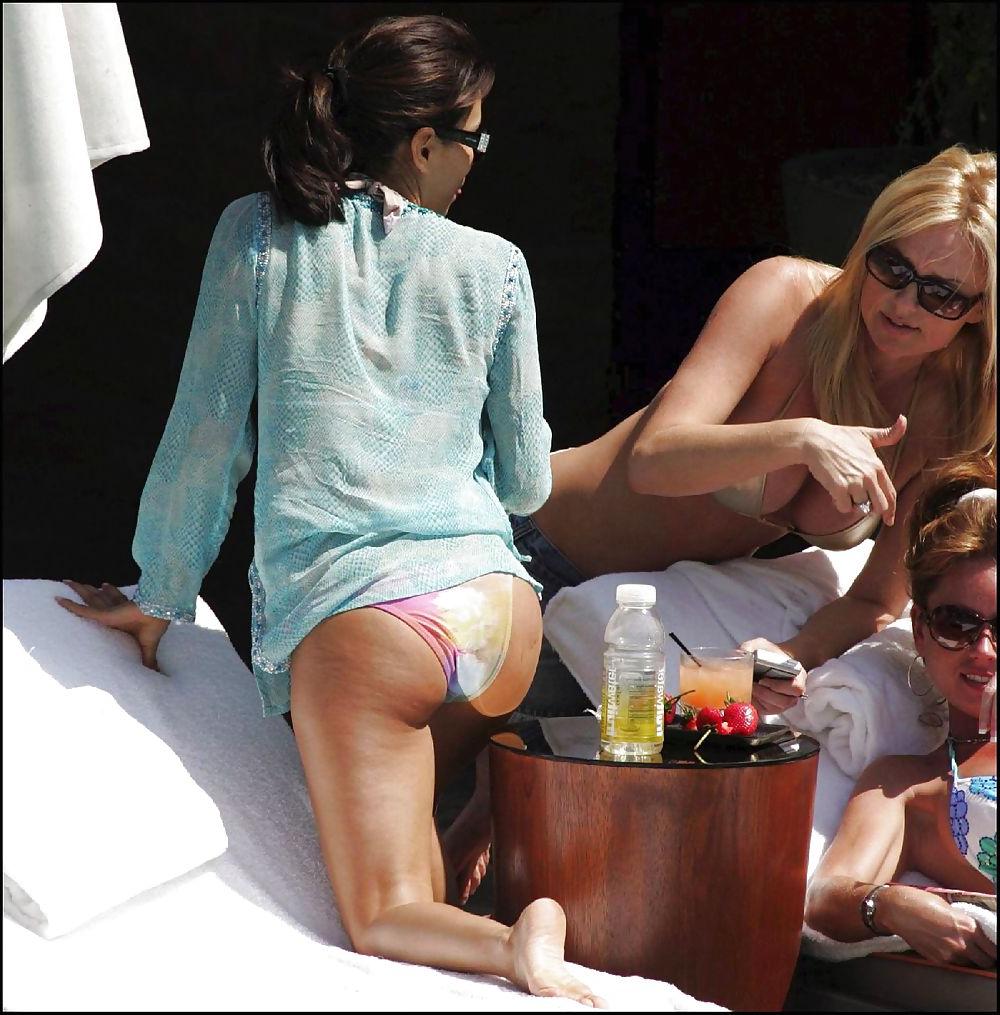 25P Eva Longoria Foot Pics